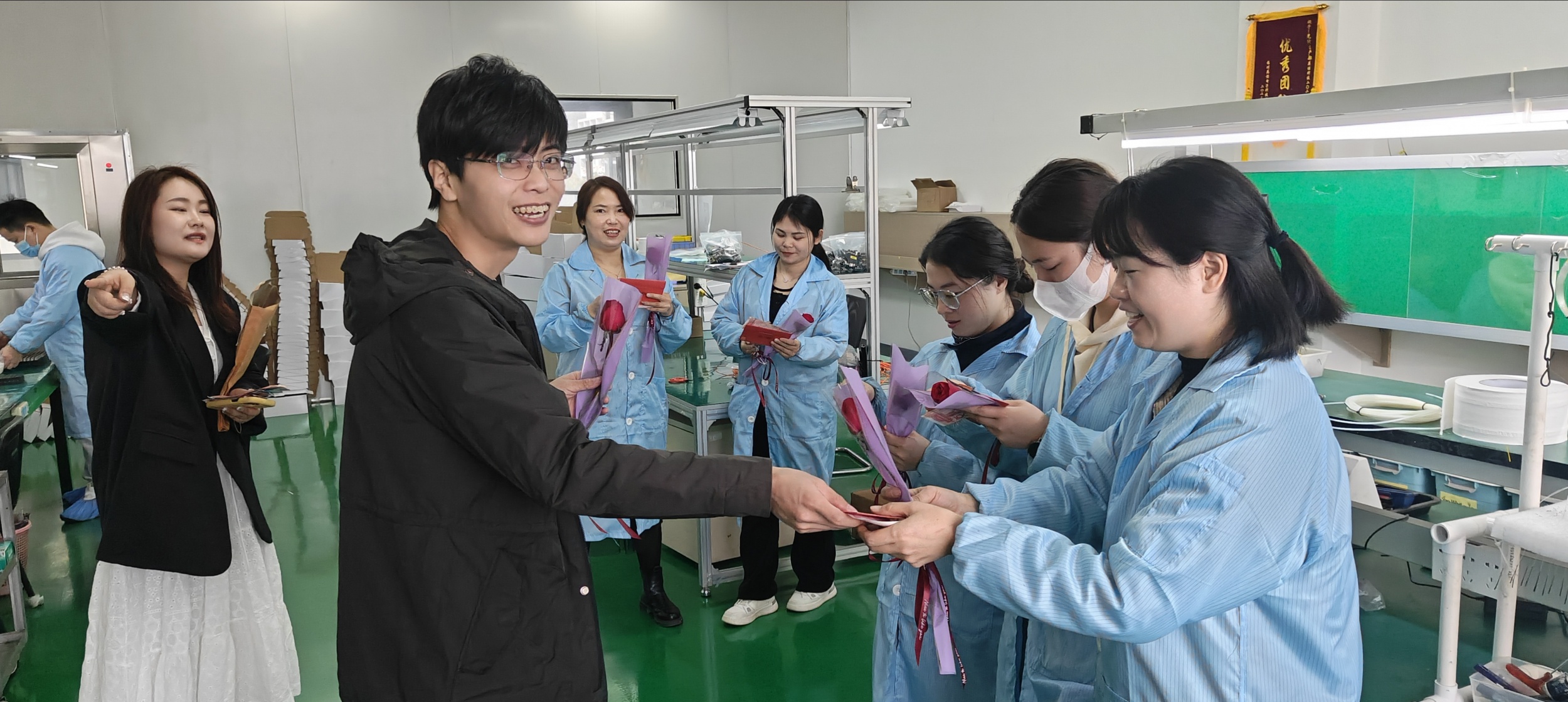 3.8女神節(jié)快樂丨不懼時(shí)光，自成光芒